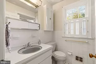 708 Camp Woods Rd, Villanova, PA 19085 - Photo 38