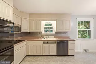 708 Camp Woods Rd, Villanova, PA 19085 - Photo 24