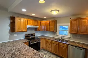 44 E Logan Ave, Glenolden, PA 19036 - Photo 12
