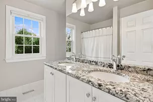 47 Venuti Dr, Aston, PA 19014 - Photo 20