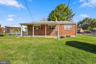 2105 N Bent Ln, Aston, PA 19014 - Photo 1