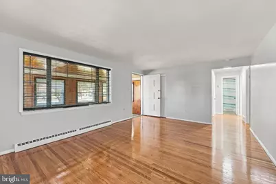 2105 N Bent Lane, Aston, PA 19014 - Photo 8