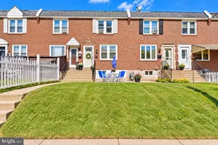 57 W Madison Ave, Clifton Heights, PA 19018 - Photo 2