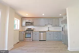 186 Crum Creek Dr, Woodlyn, PA 19094 - Photo 8