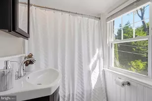 1802 Robinson Ave, Havertown, PA 19083 - Photo 34