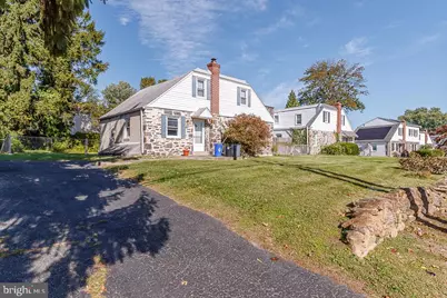 811 Springfield Road, Aldan, PA 19018 - Photo 2
