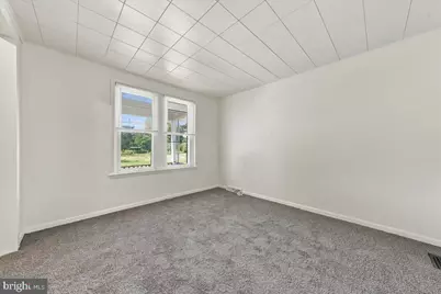 209 Rhodes Avenue, Collingdale, PA 19023 - Photo 6