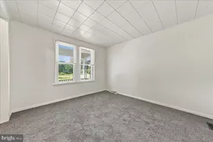 209 Rhodes Ave, Collingdale, PA 19023 - Photo 6