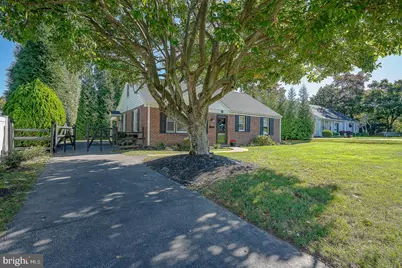28 Longwood Drive W, Wayne, PA 19087 - Photo 1