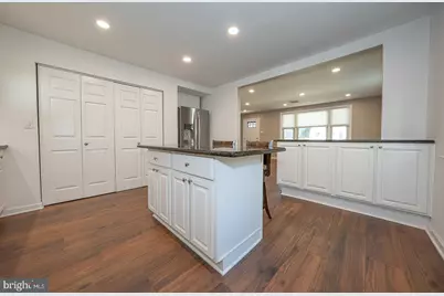 28 Longwood Drive W, Wayne, PA 19087 - Photo 18