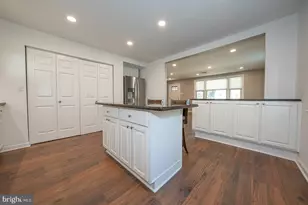 28 Longwood Dr W, Wayne, PA 19087 - Photo 18