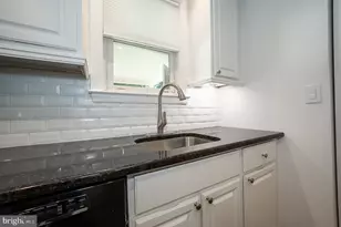 28 Longwood Dr W, Wayne, PA 19087 - Photo 16