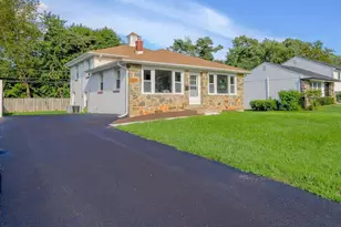 2989 Eastburn Ave, Broomall, PA 19008 - Photo 2