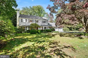 9 Briarcrest Dr, Rose Valley, PA 19086 - Photo 2