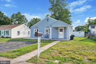 31 Scarlet Ave, Aston, PA 19014 - Photo 2