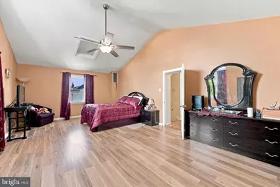 864 Cricket Road, Secane, PA 19018 - Photo 16
