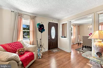 864 Cricket Road, Secane, PA 19018 - Photo 6