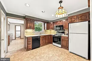 421 Briarwood Rd, Wallingford, PA 19086 - Photo 12