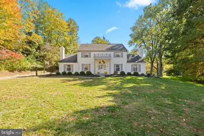 801 Lawrence Lane, Newtown Square, PA 19073 - Photo 2