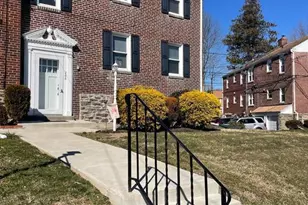 208 Hiawatha Ln, Drexel Hill, PA 19026 - Photo 1