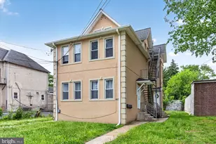 410 Folcroft Ave, Folcroft, PA 19032 - Photo 1