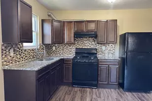 410 Folcroft Ave, Folcroft, PA 19032 - Photo 4