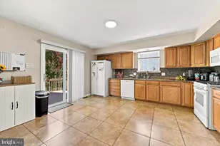 204 Pennford Pl, Garnet Valley, PA 19060 - Photo 6