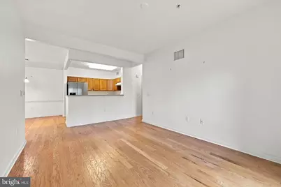 423 Creekside Drive #423, Brookhaven, PA 19015 - Photo 6