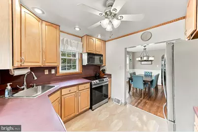 301 W Springfield Road, Springfield, PA 19064 - Photo 14