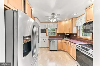 301 W Springfield Road, Springfield, PA 19064 - Photo 12