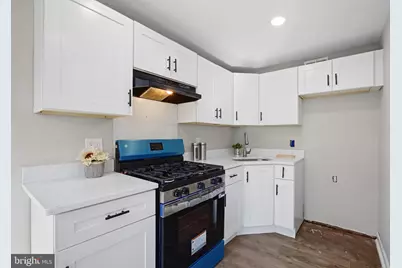1370 Wycombe Avenue, Darby, PA 19023 - Photo 10