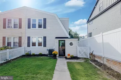 202 N Aberdeen Avenue, Wayne, PA 19087 - Photo 1