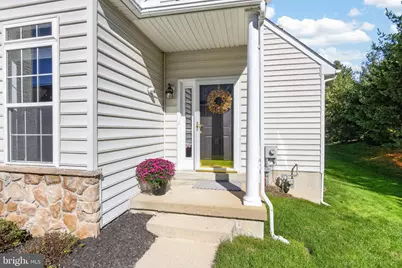 208 Half Mile Post S, Garnet Valley, PA 19060 - Photo 2
