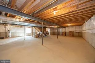 208 Half Mile Post S, Garnet Valley, PA 19060 - Photo 30