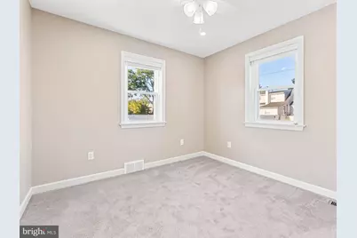 410 Edgewood Avenue, Folsom, PA 19033 - Photo 8