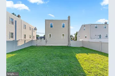 410 Edgewood Avenue, Folsom, PA 19033 - Photo 28