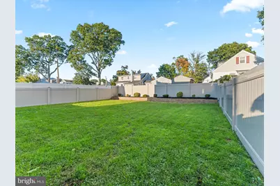 410 Edgewood Avenue, Folsom, PA 19033 - Photo 26