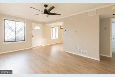 5200 Hilltop Drive #AA7, Brookhaven, PA 19015 - Photo 4