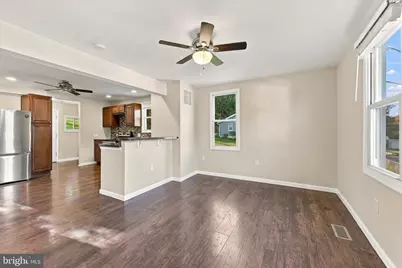 803 Maple Lane, Aston, PA 19014 - Photo 2