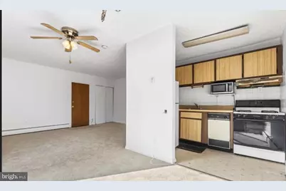 100 E Glenolden Avenue E #R-19, Glenolden, PA 19036 - Photo 6