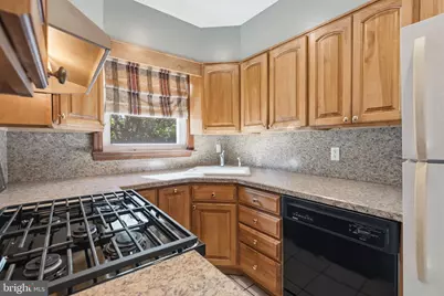 107 Green Valley Road, Upper Darby, PA 19082 - Photo 10
