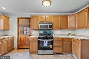 899 Taylor Dr, Folcroft, PA 19032 - Photo 8