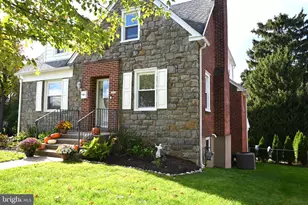 1012 Edgewood Dr, Springfield, PA 19064 - Photo 1