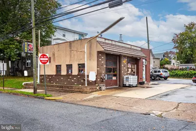 195 N Wycombe Avenue, Lansdowne, PA 19050 - Photo 4