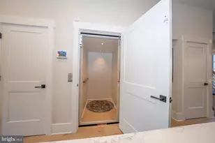 206 N Aberdeen Ave, Wayne, PA 19087 - Photo 18