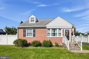 447 Valley View Rd, Springfield, PA 19064 - Photo 1