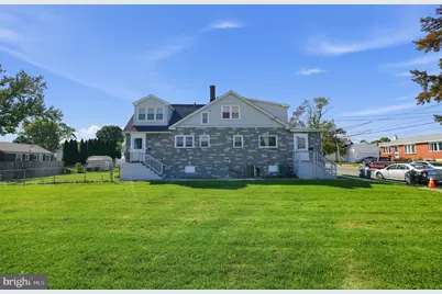 438 Broomall Street, Folsom, PA 19033 - Photo 1