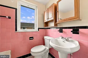 240 W Wyncliffe Ave, Clifton Heights, PA 19018 - Photo 18