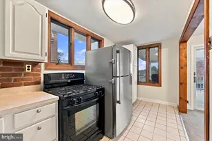 240 W Wyncliffe Ave, Clifton Heights, PA 19018 - Photo 10