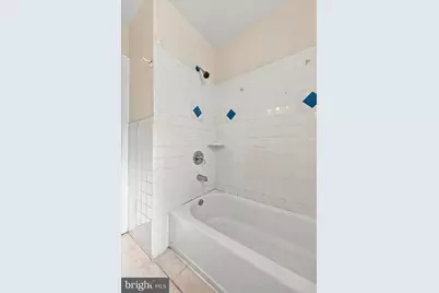 136 N Fairview Avenue, Upper Darby, PA 19082 - Photo 18